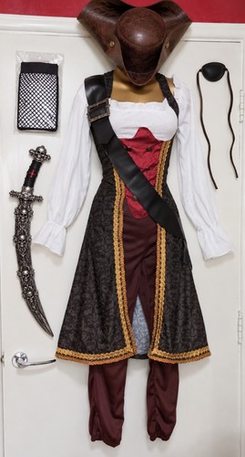 Womens pirate costume - pirate,